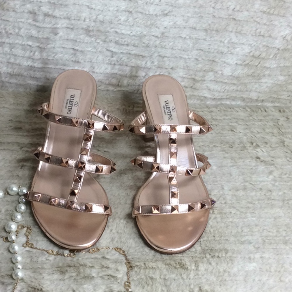 Valentino Garavani  Rocktud Slide sandals size 38